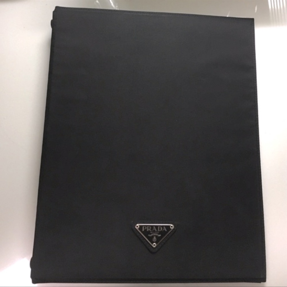 ISO❕❕❕❕Prada Binder/Folder